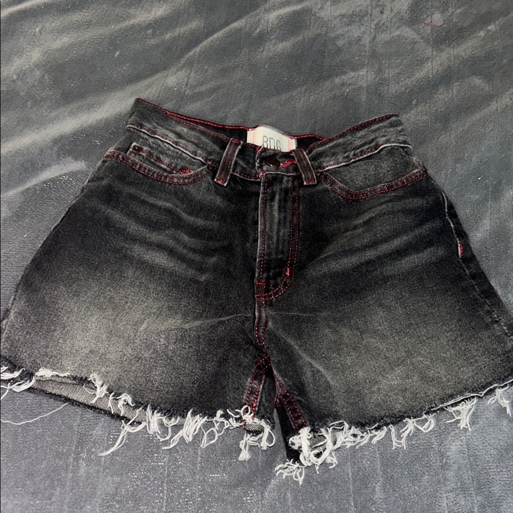 BDG URBAN OUTFITTERS DARK GREY A-LINE DENIM SHORTS RED STITCHING size 24